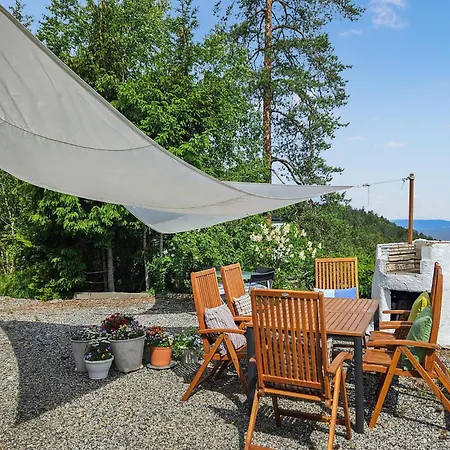 Pet Friendly In With Kitchen Holiday home Nordre Frogn